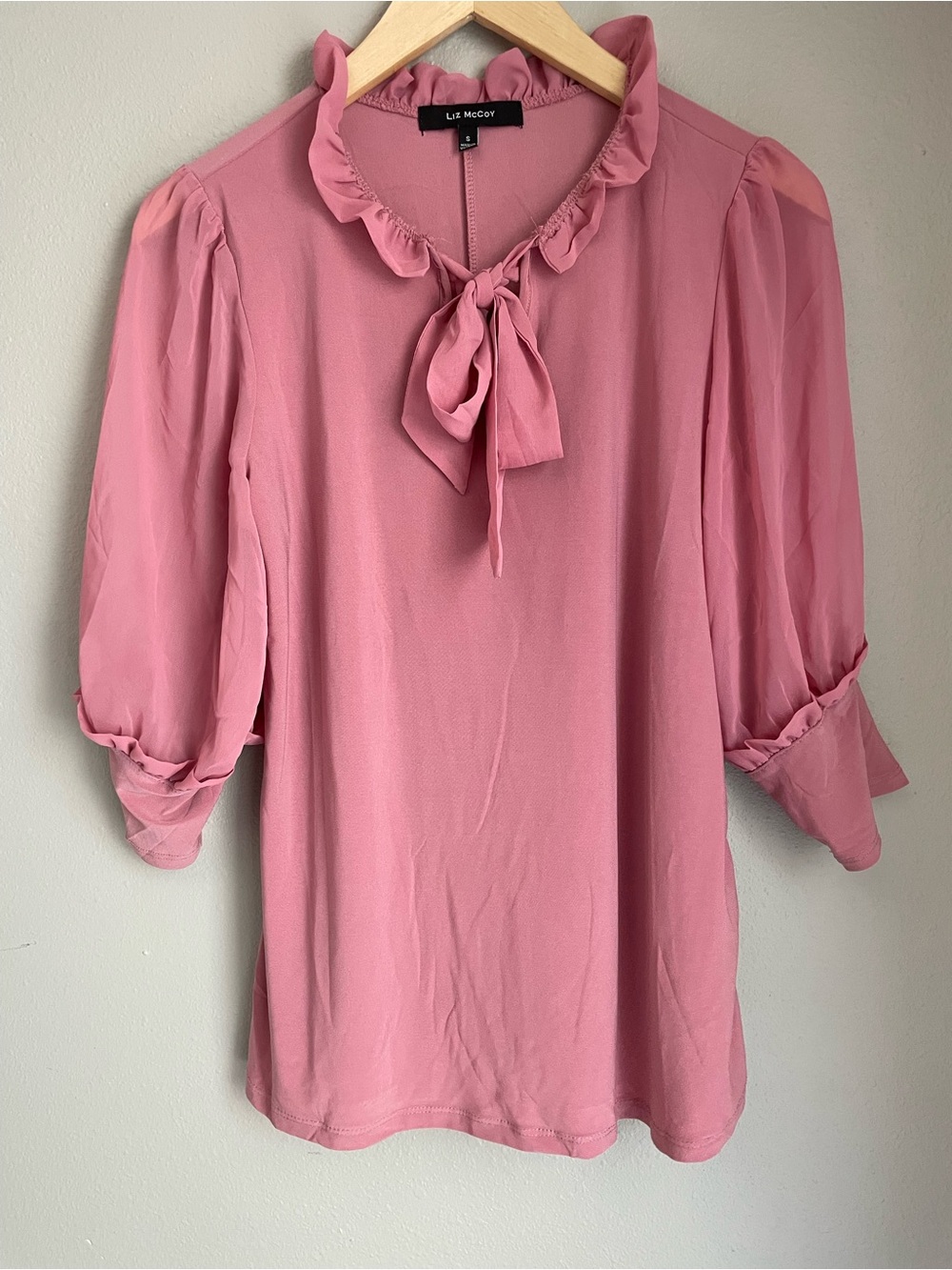 Liz Mccoy Dusty Pink Ruffle Tie-Neck Women's Blouse small whimsical prairie